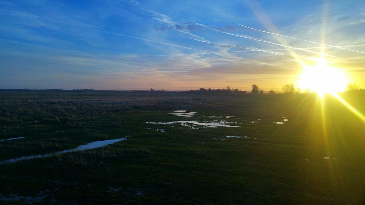Odyssee Gite Sur Peniche Saint-Valéry-sur-Somme Exterior foto